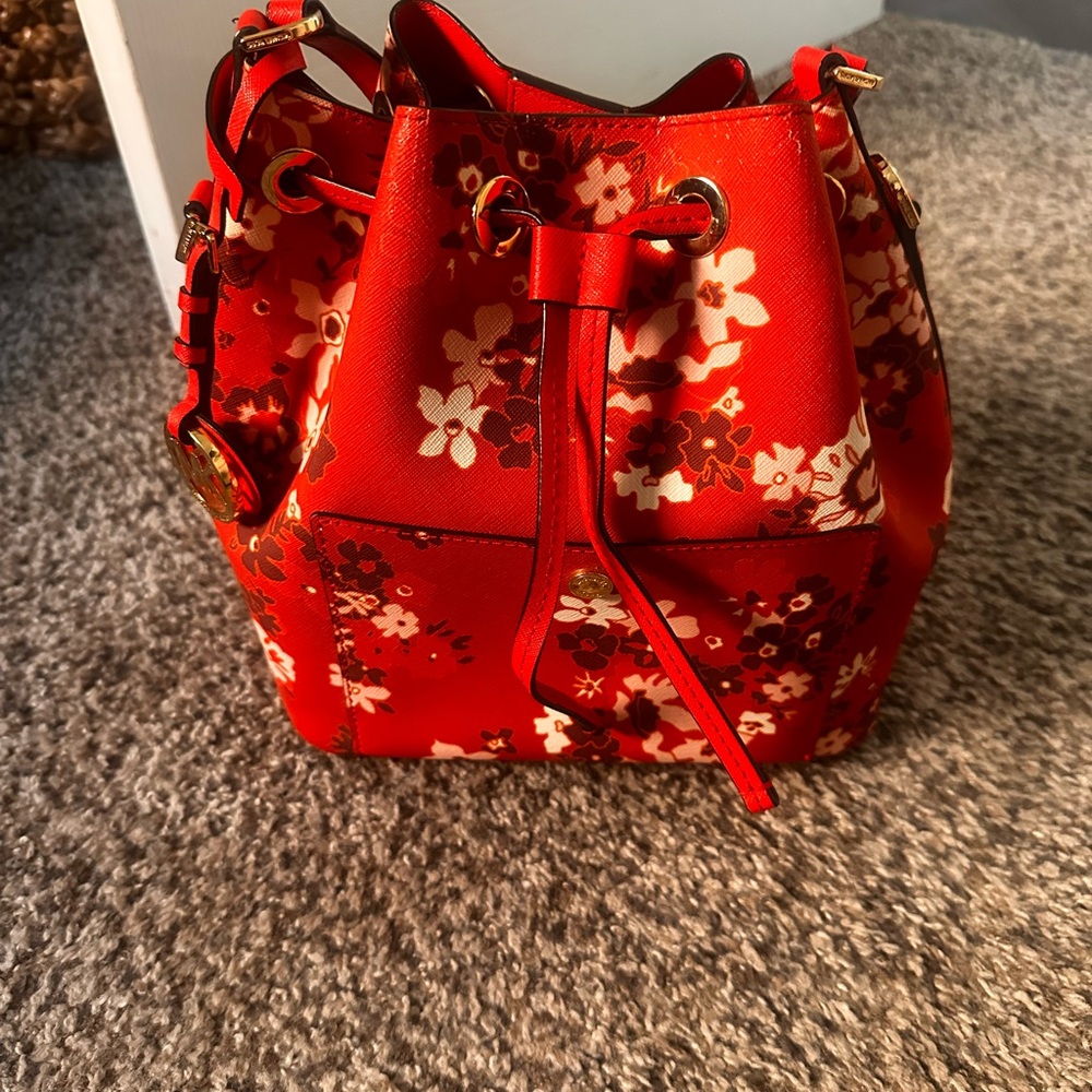 Floral Red Bucket Bag - Picture 2 of 10